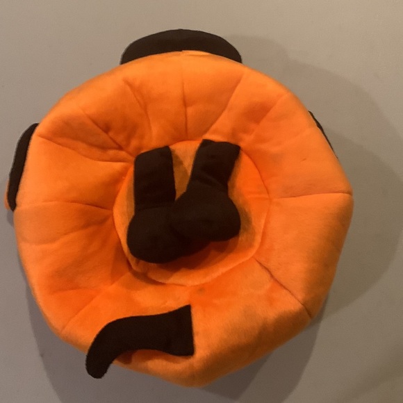 Halloween plush Trick or treating bucket. - Picture 5 of 7